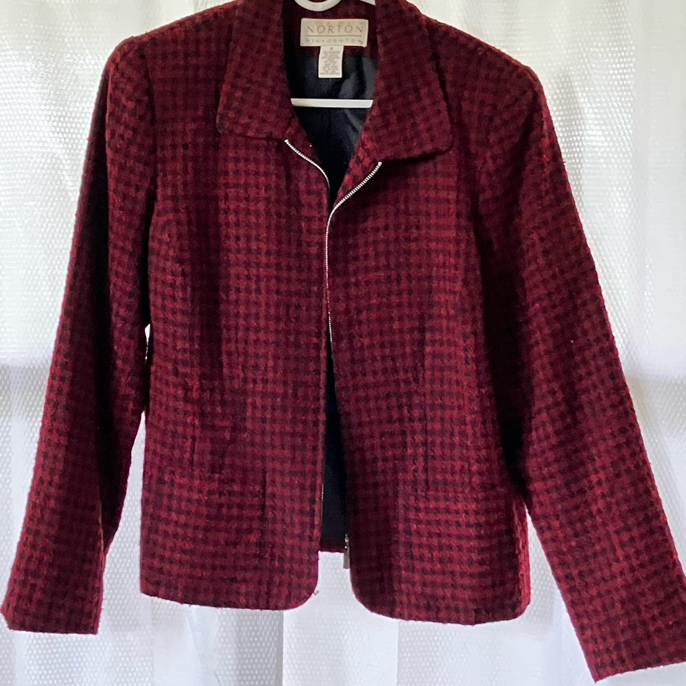 Women's Red and Black houndstooth pattern Jacket